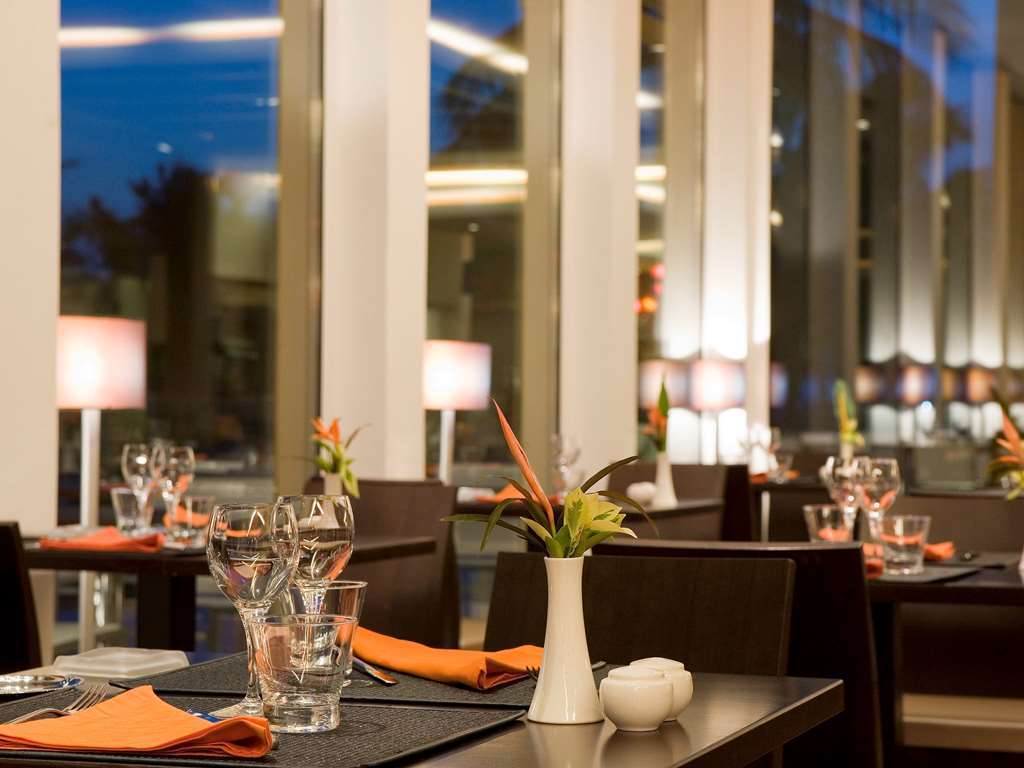 Novotel Cotonou Orisha Restauracja zdjęcie